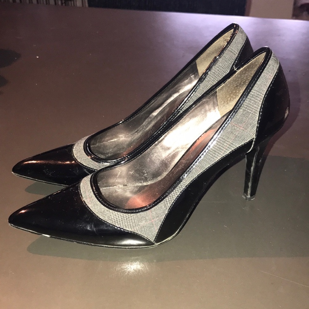 Bandolino Patent Pumps